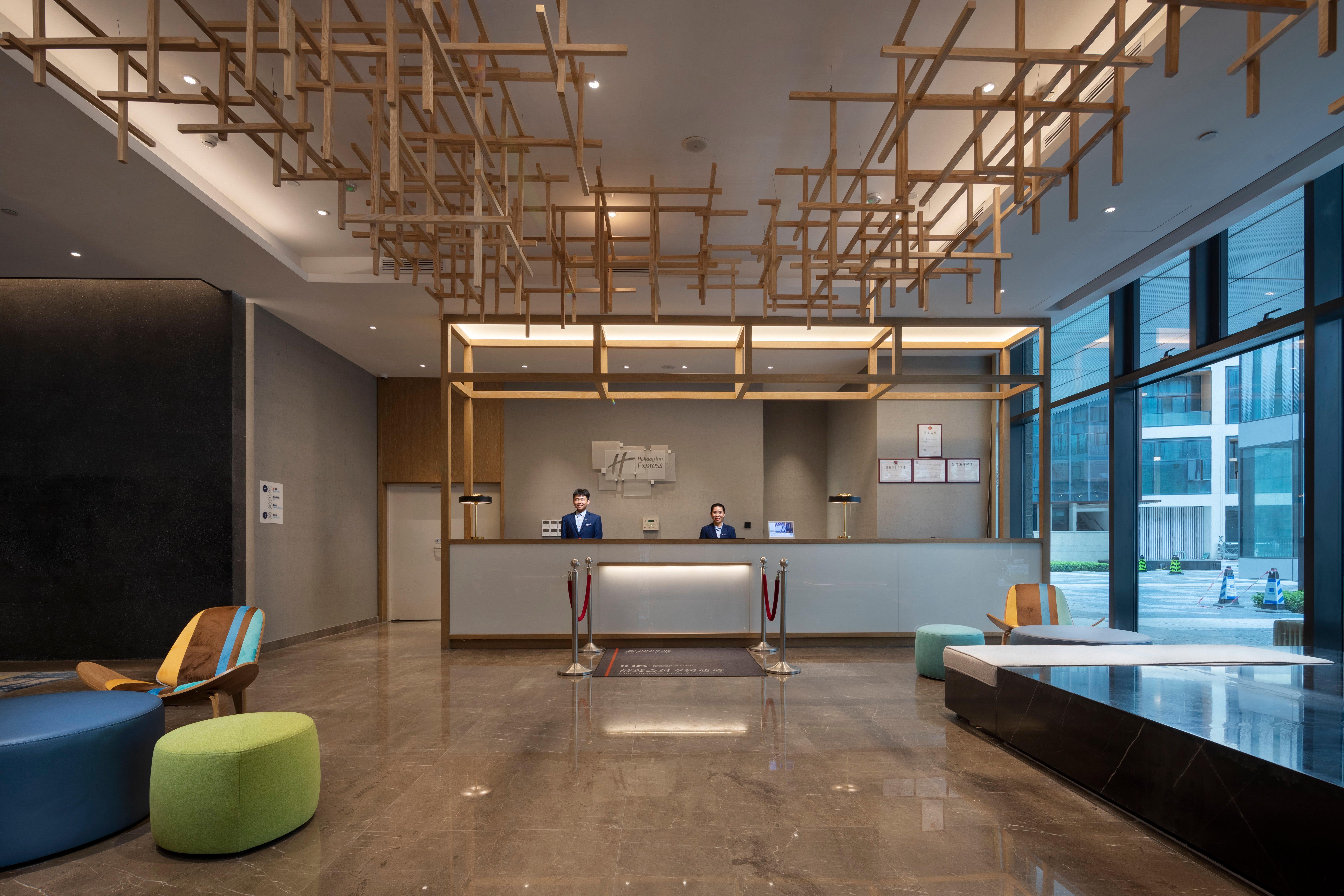 Holiday Inn Express Shenzhen Songgang, An Ihg Hotel Экстерьер фото