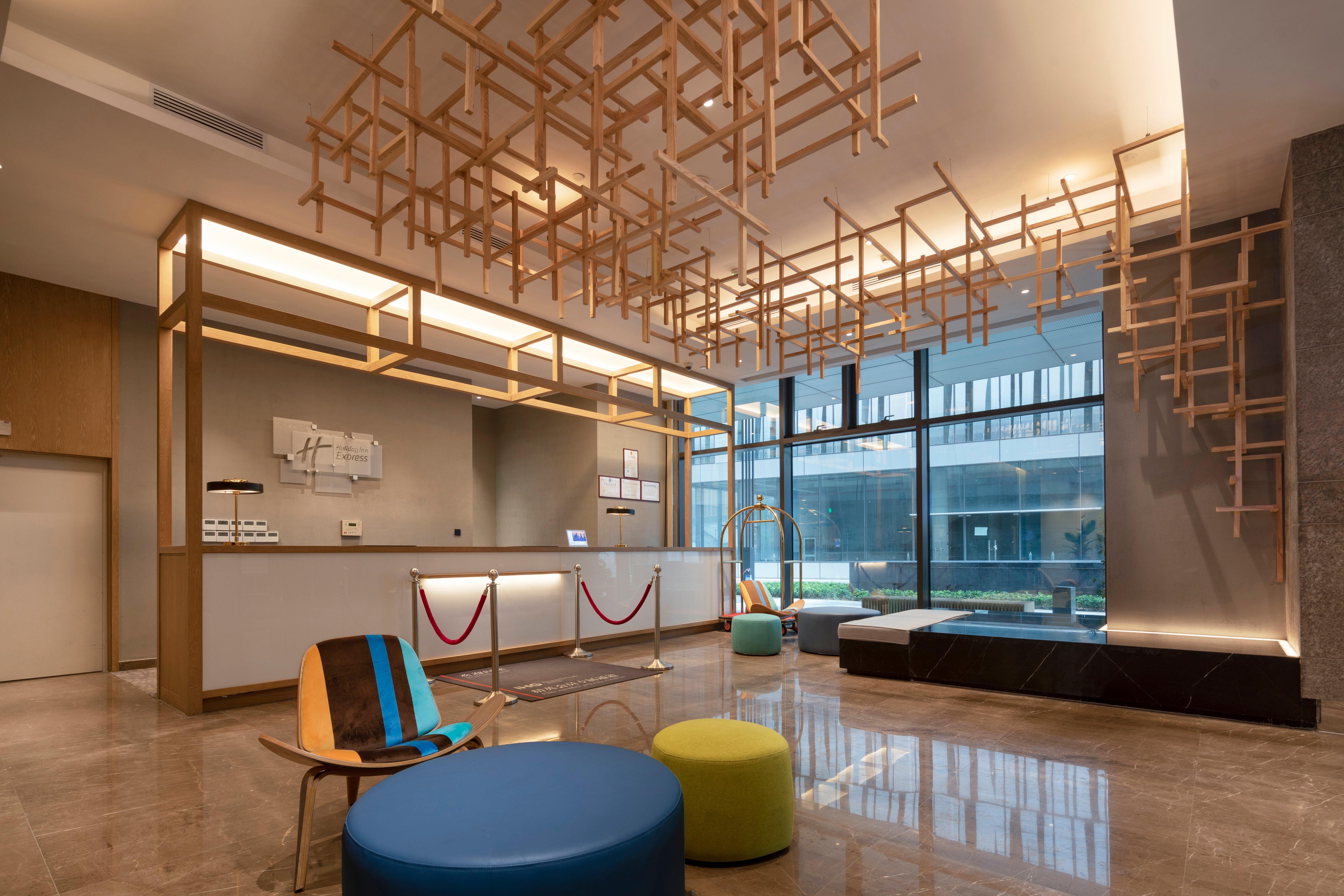 Holiday Inn Express Shenzhen Songgang, An Ihg Hotel Экстерьер фото
