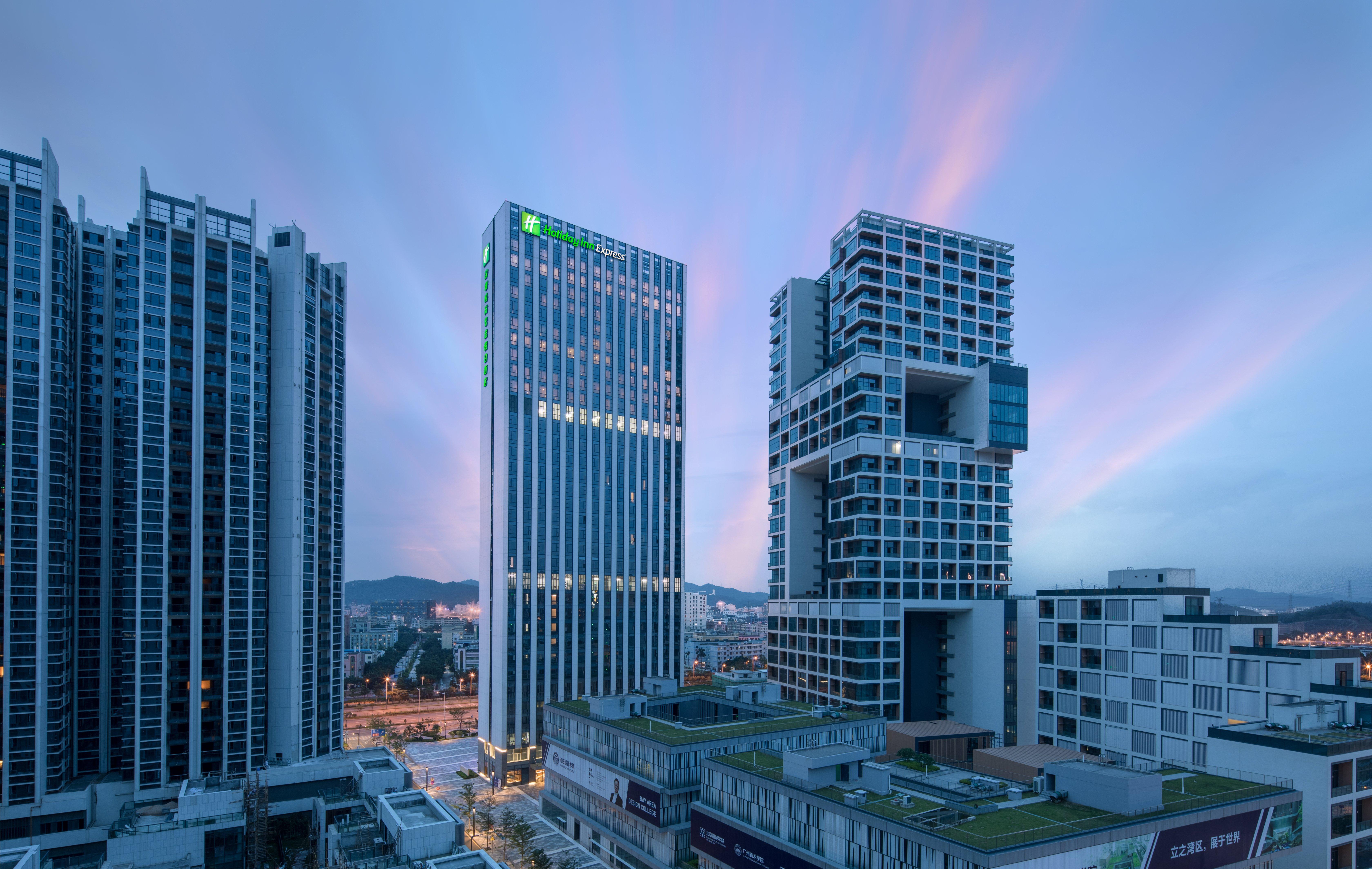 Holiday Inn Express Shenzhen Songgang, An Ihg Hotel Экстерьер фото